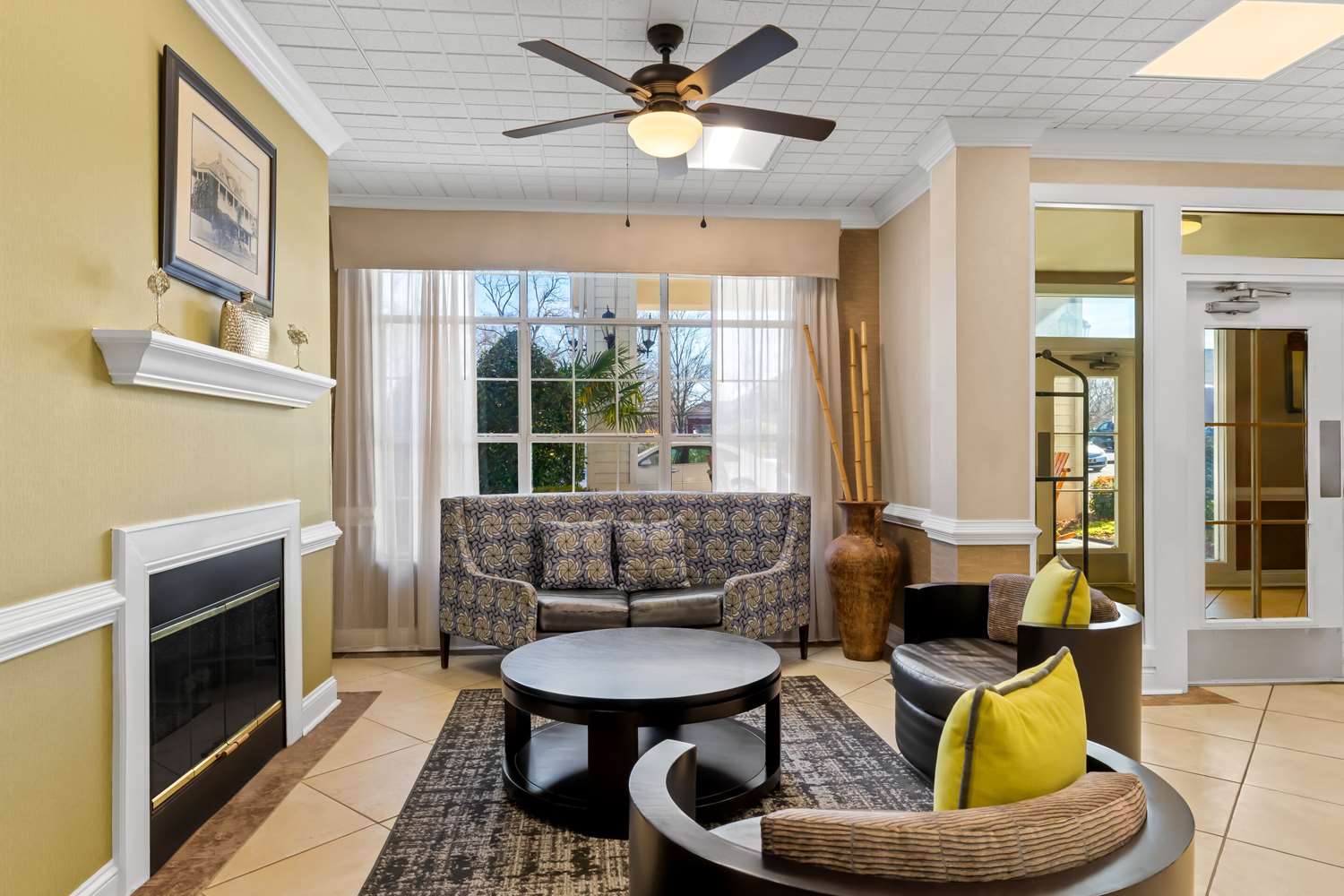 Quality Inn Fayetteville Near Historic Downtown Square 10/22