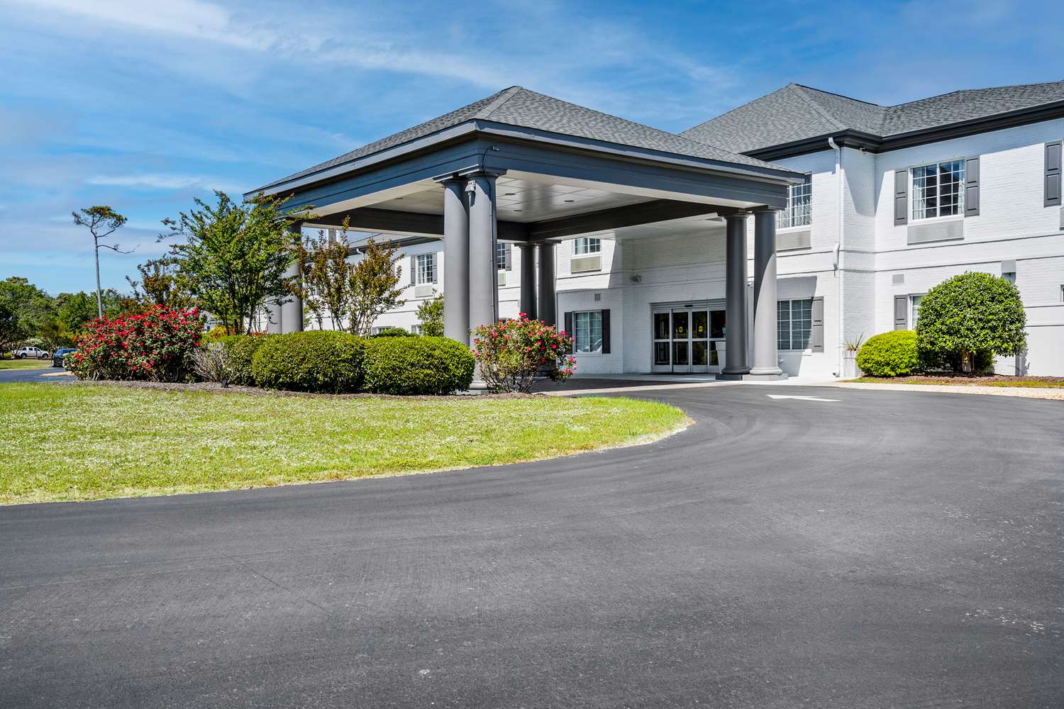 Blue Water Inn & Suites, BW Signature Collection 15/16