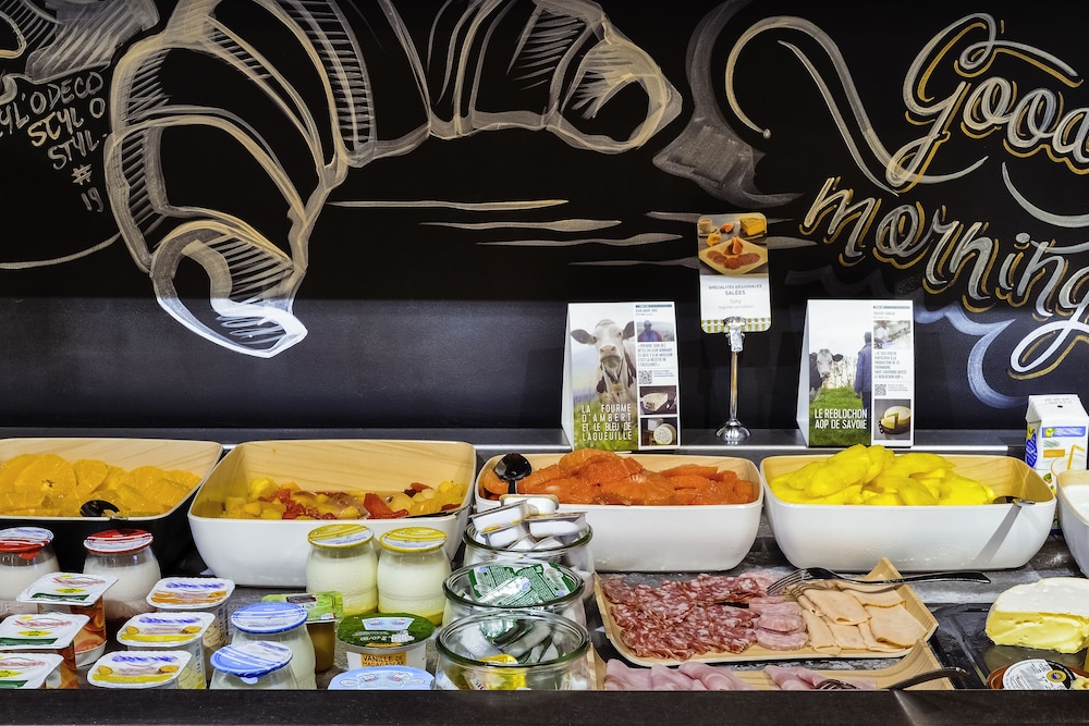 Mercure Lyon Est Chaponnay 53/71