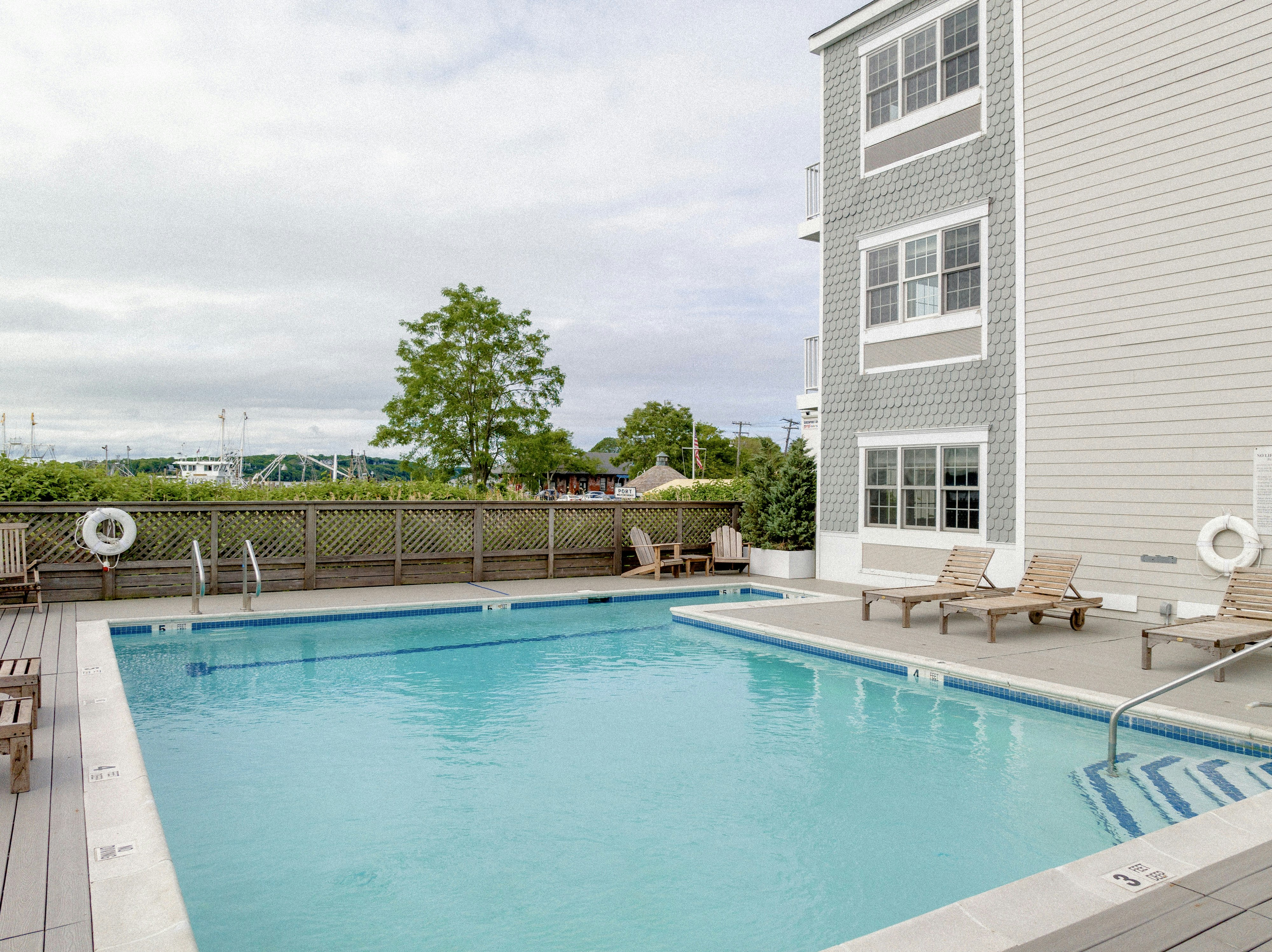 The Harbor Front Inn 36/42