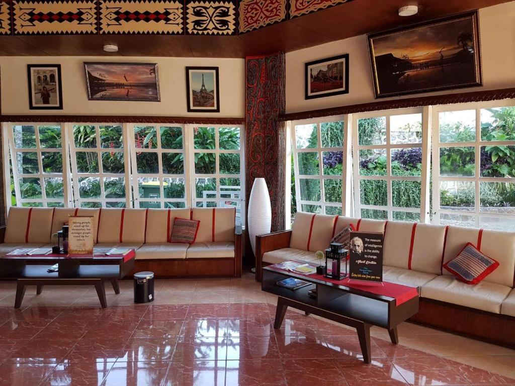 Parapat View Hotel 11/15
