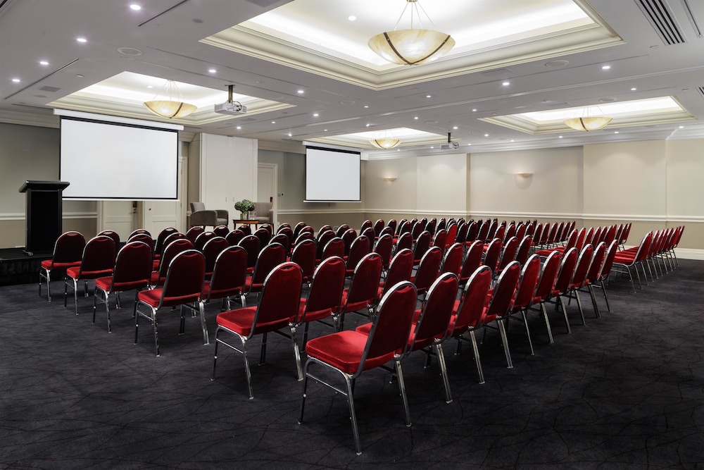 Rydges Newcastle 53/65