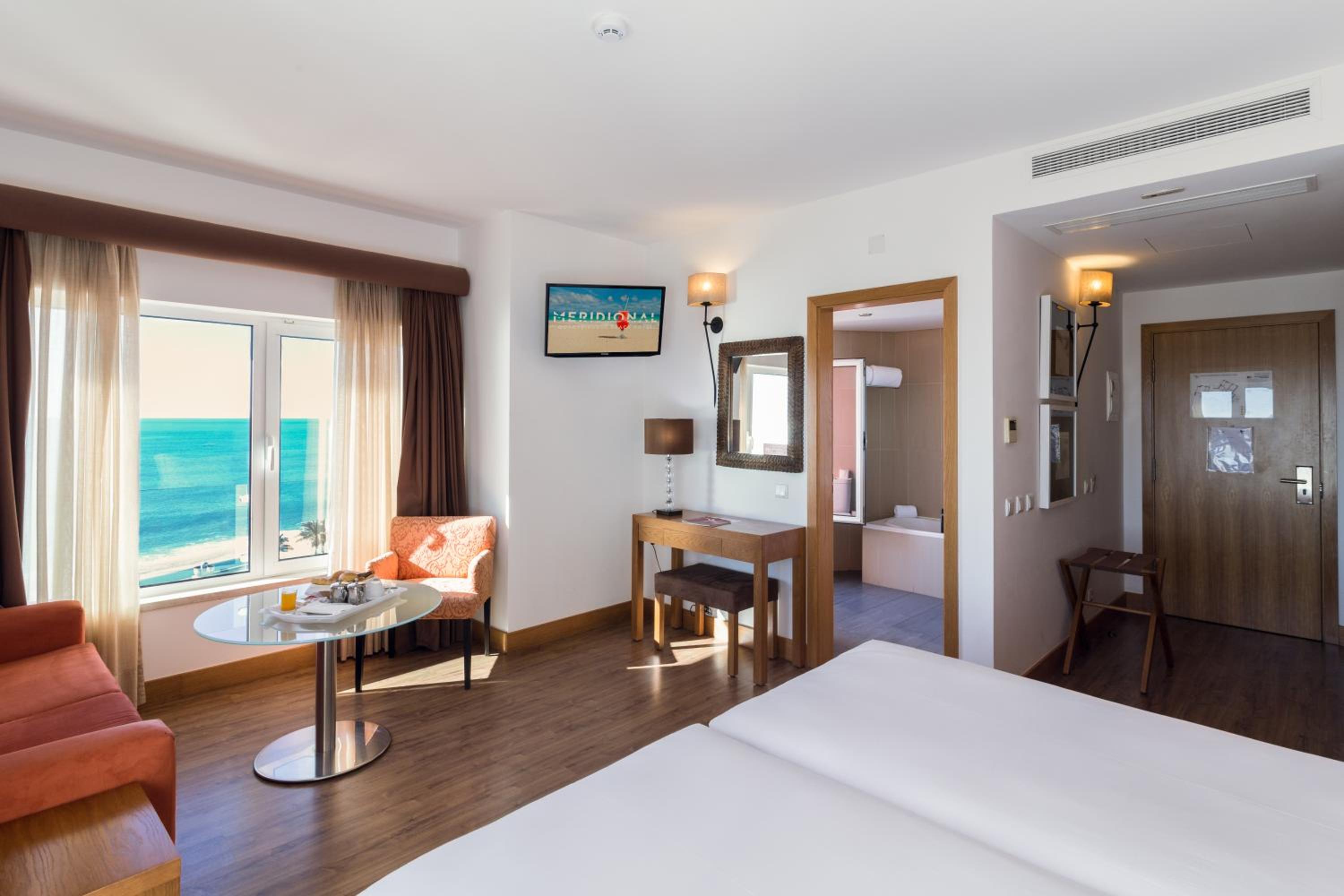 Suite, Twin Beds, Sea View