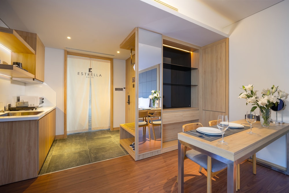 Estrella Boutique Hotel 47/58