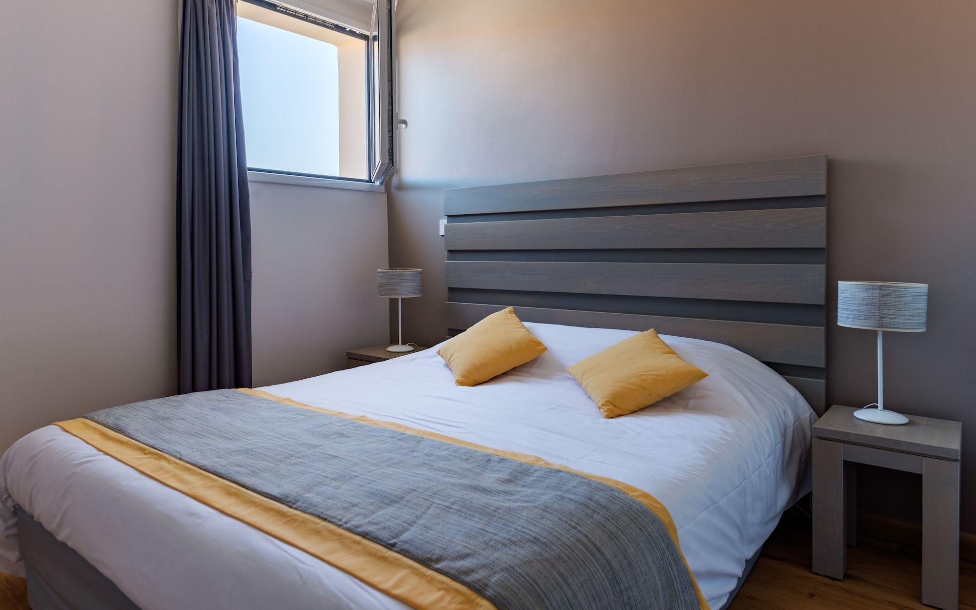 1 BEDROOM, APARTMENT
