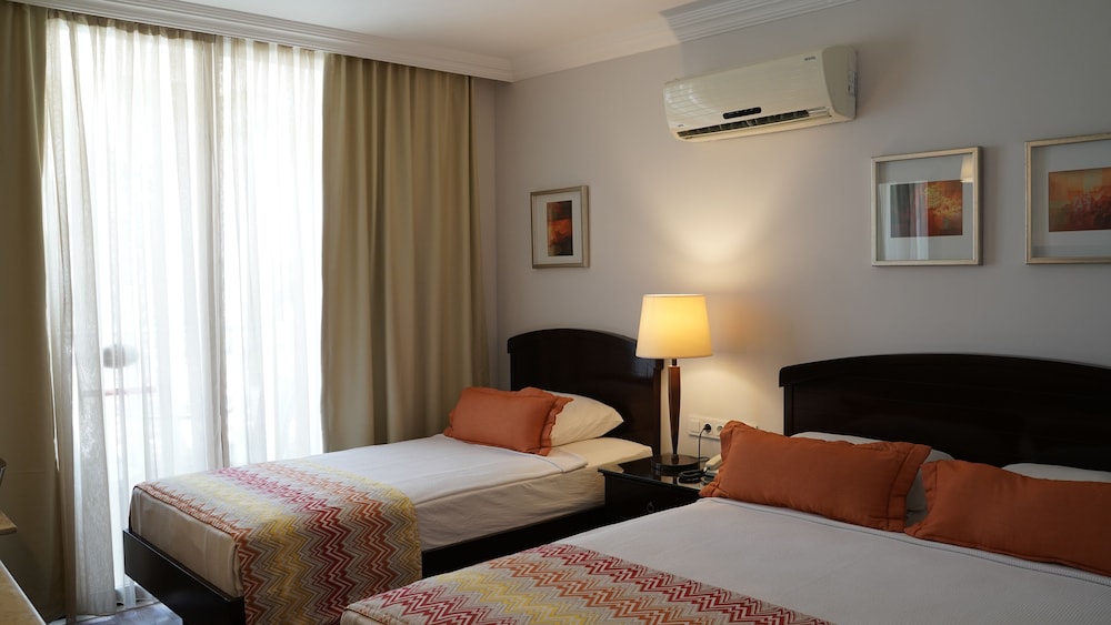 Akdora Resort and Spa ( ex Palmiye Garden) 16/32