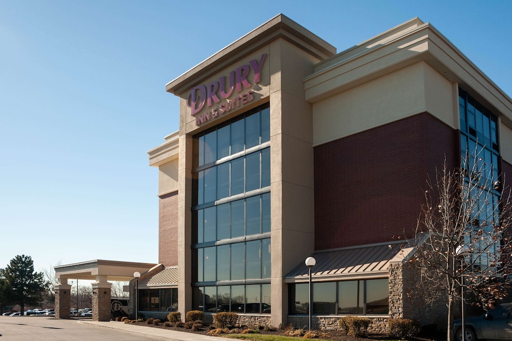 Drury Inn and Suites Kansas City Airport 1/33