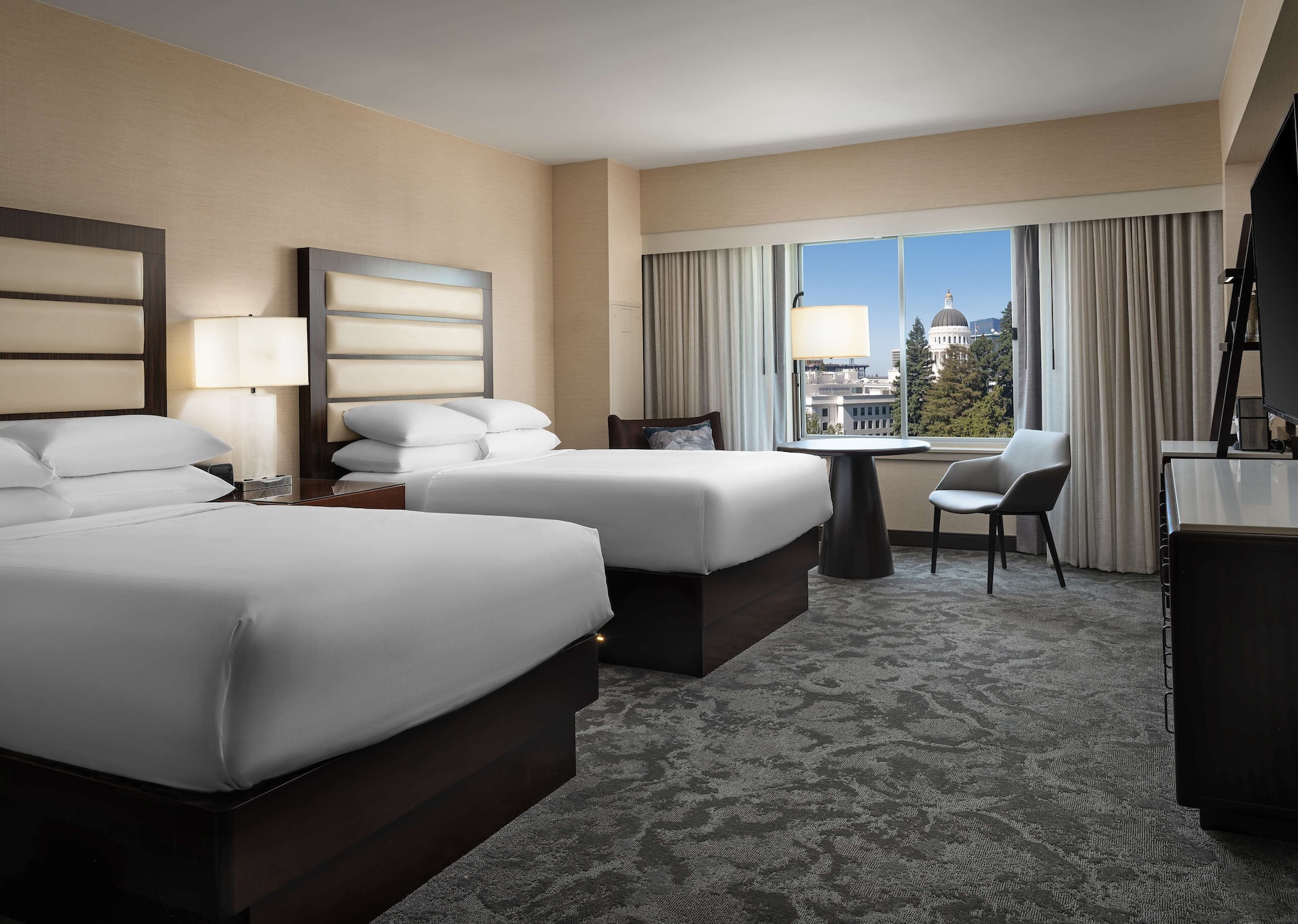 Room, 2 Double Beds, Capitol View