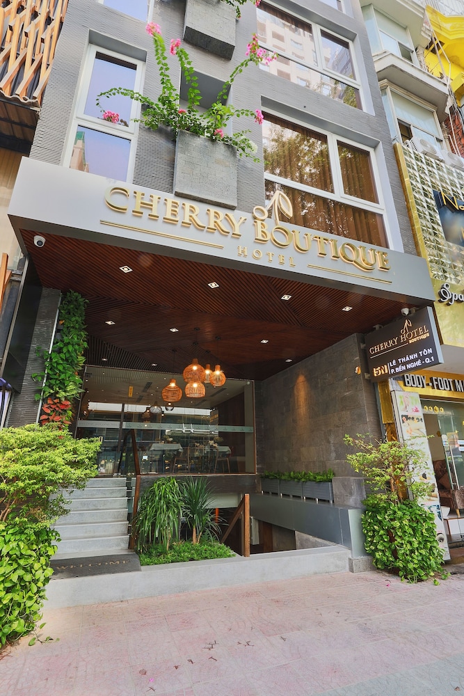 Cherry Boutique Hotel 3/50