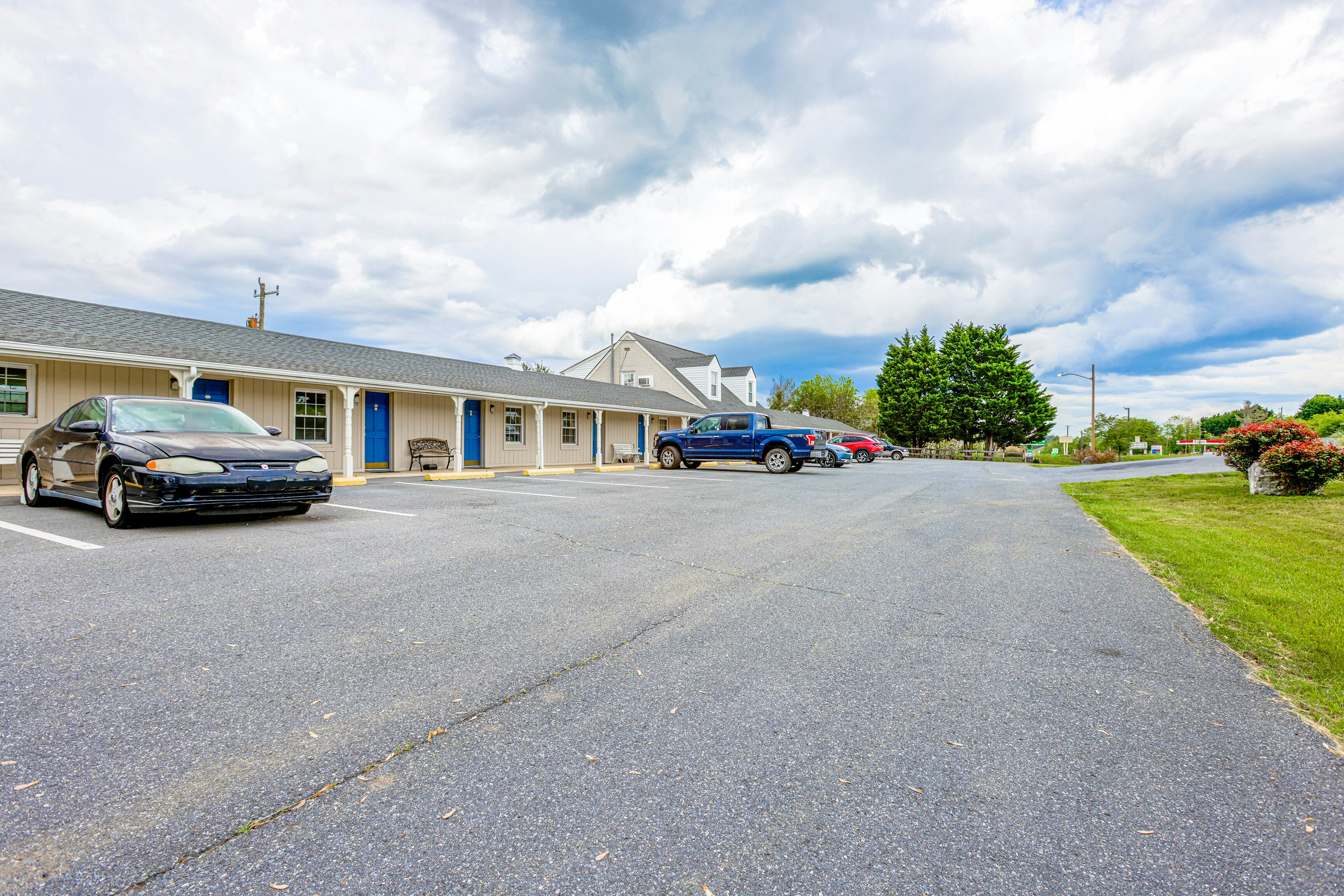 Relax Inn By OYO Natural Bridge I-81 38/54