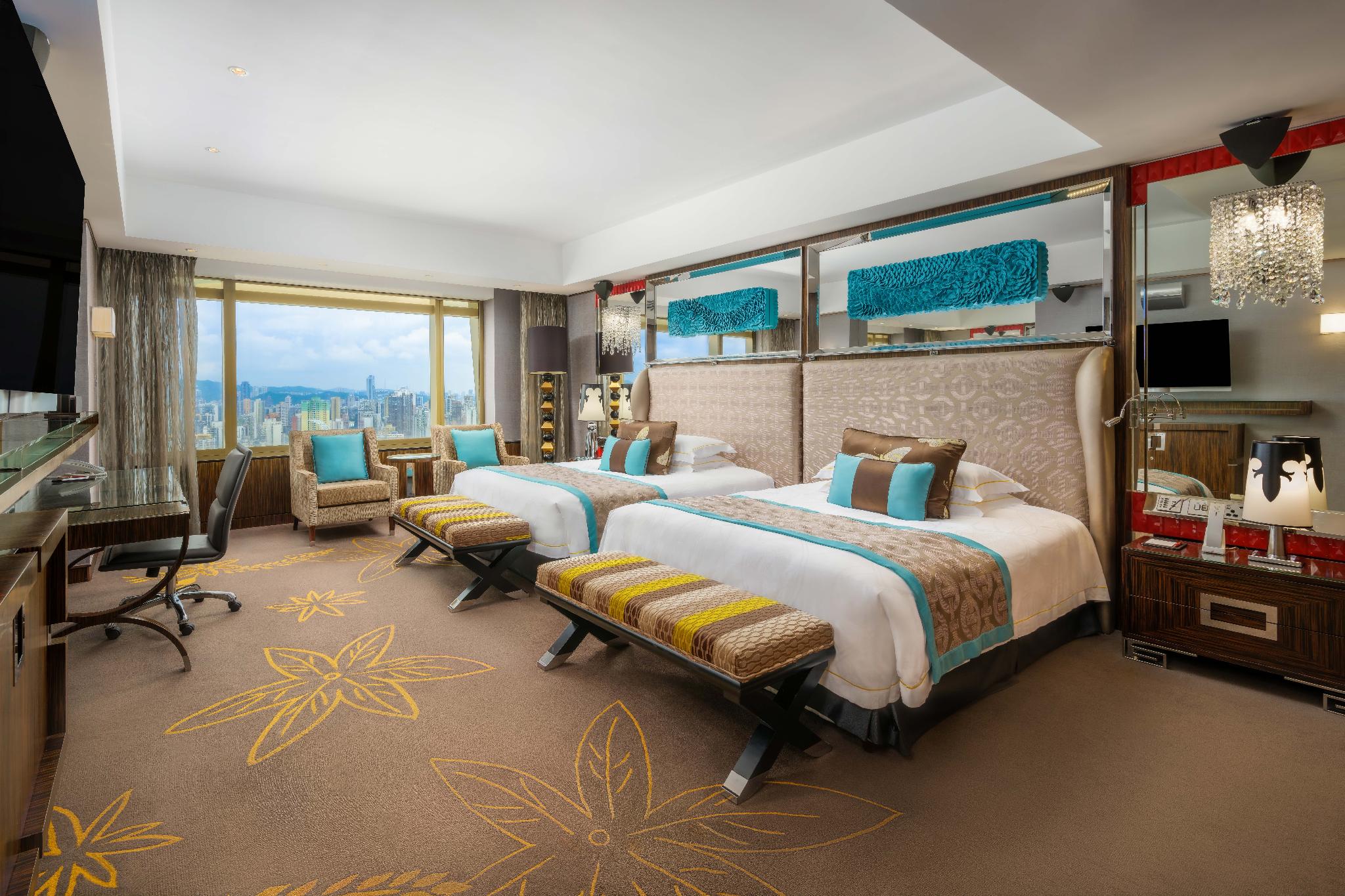 Deluxe, 2 Double Beds, Lake View
