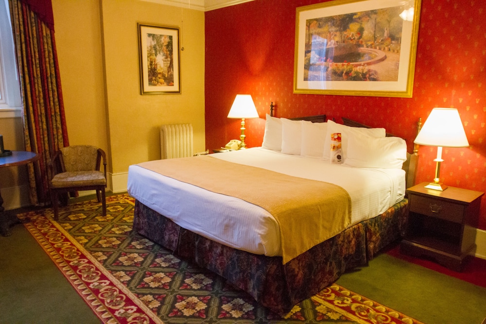HOTEL COLORADO 23/72