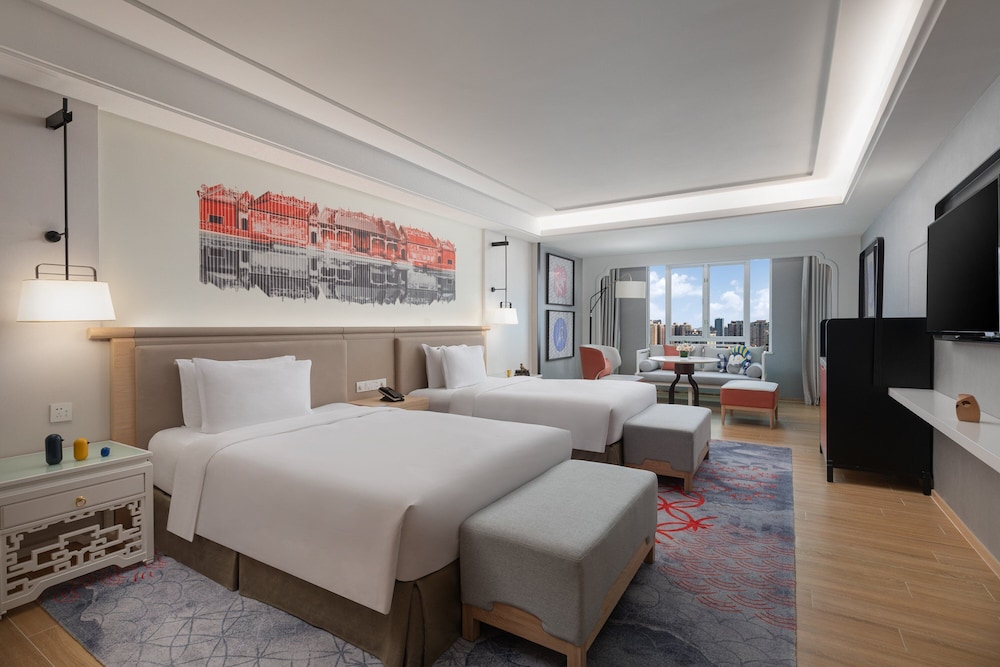 Theme, Grand, Twin Beds