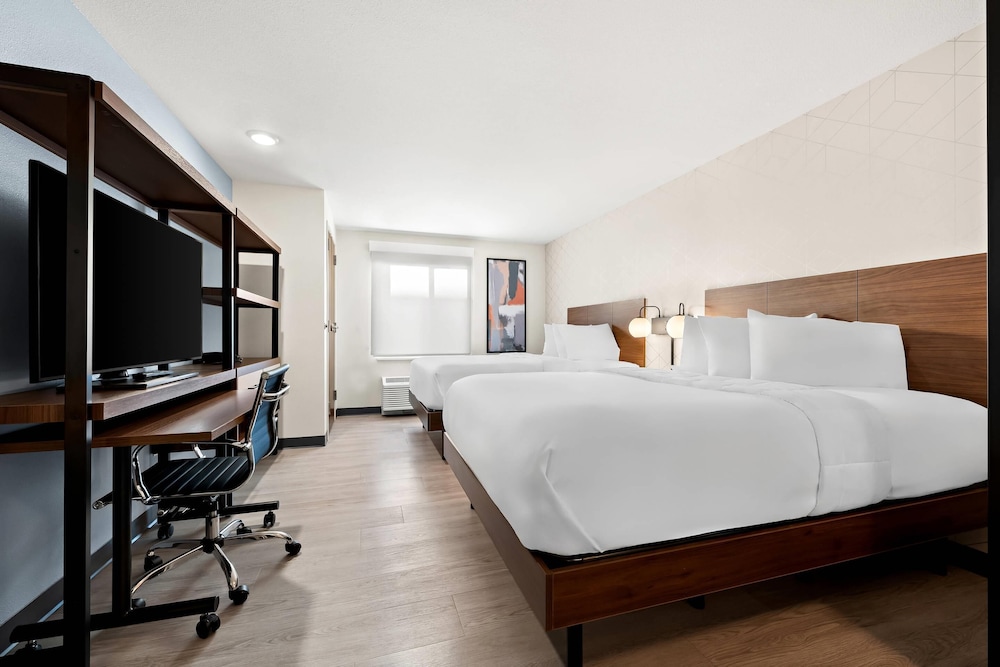 Everhome Suites Huntsville - Research Park 24/60