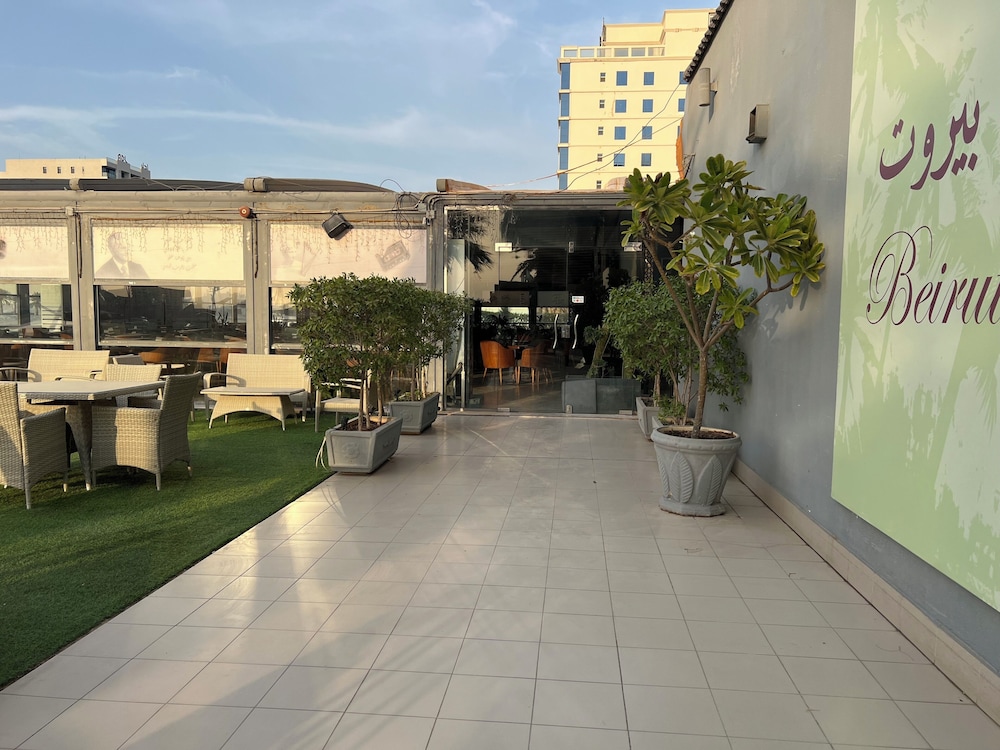فندق جولدن توليب للأجنحة الفندقية(Golden Tulip Al Khobar Suite Hotel) 50/52