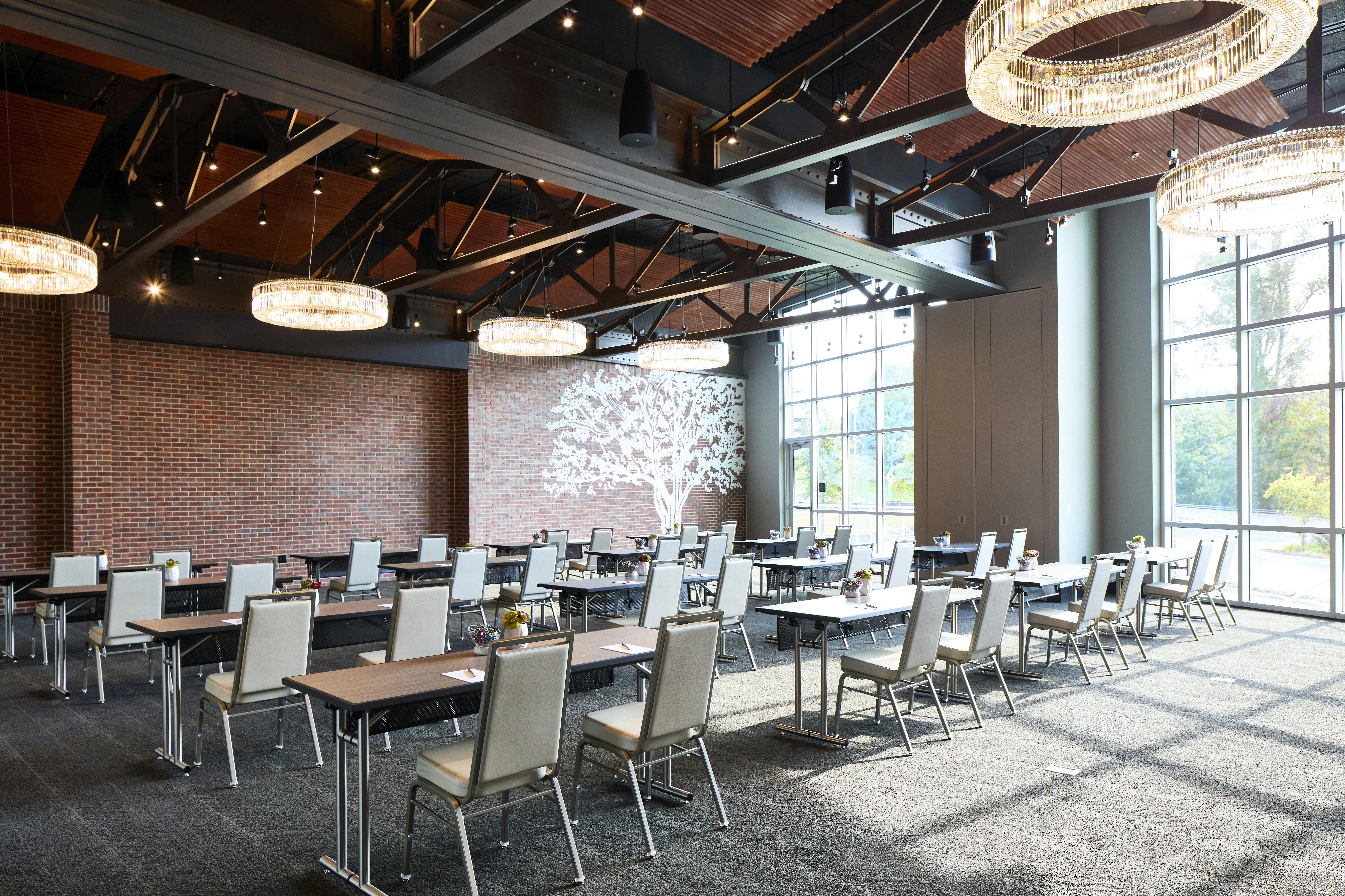 Archer Hotel Tysons 70/77