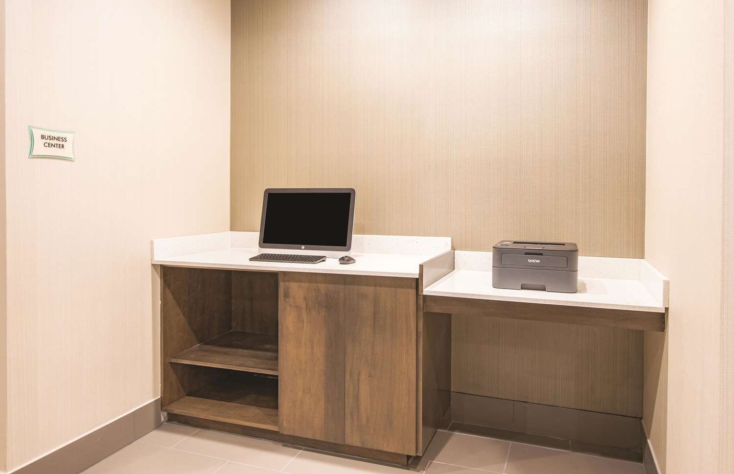 La Quinta Inn Suites By Wyndham York 41/53
