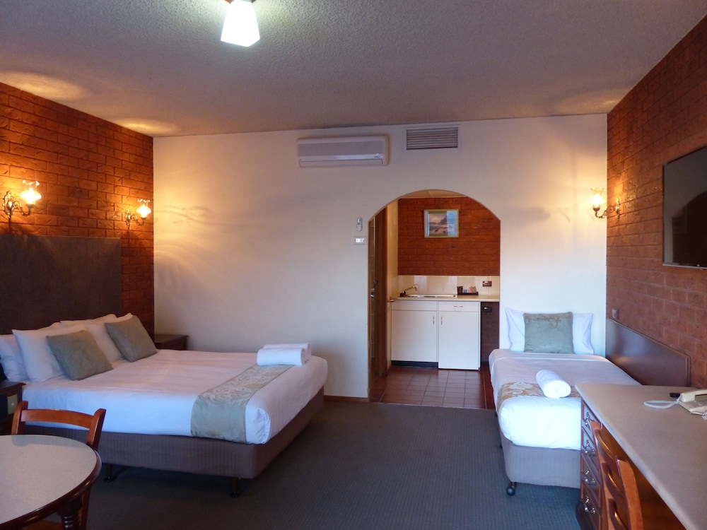 Best Western Meramie Motor Inn 7/32