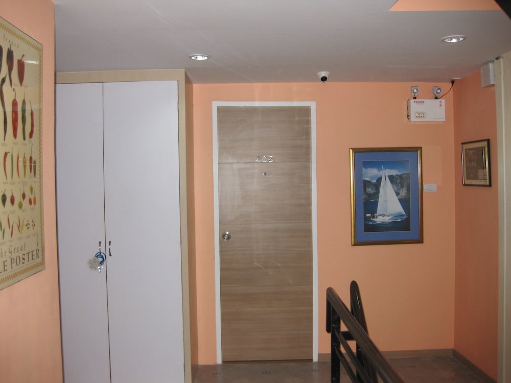 BOURBON ST BOUTIQUE HOTEL 20/35