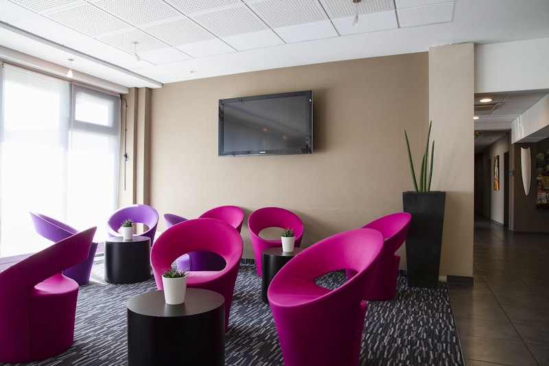 The Originals Cholet Park Hotel 46/51