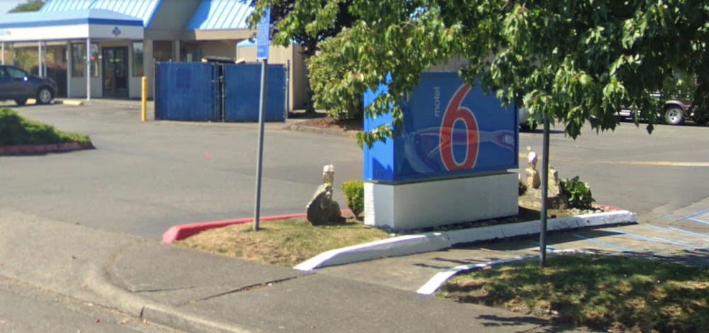 OYO 1000969 Studio6 Tacoma, WA - South 26/35