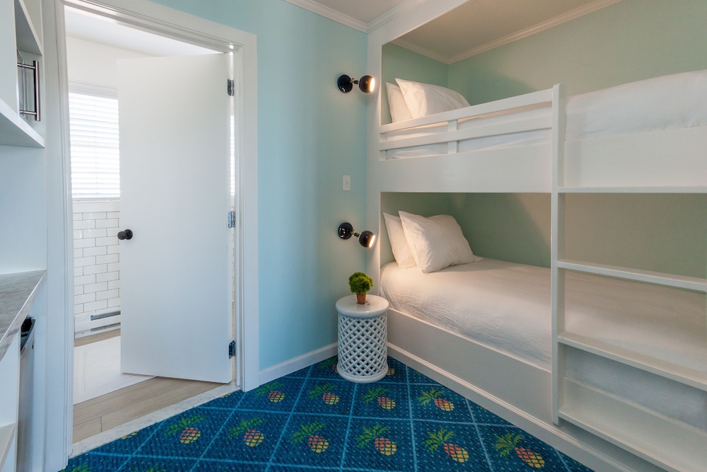 Garden, King and Twin Beds, Bunk Bed, Sofa