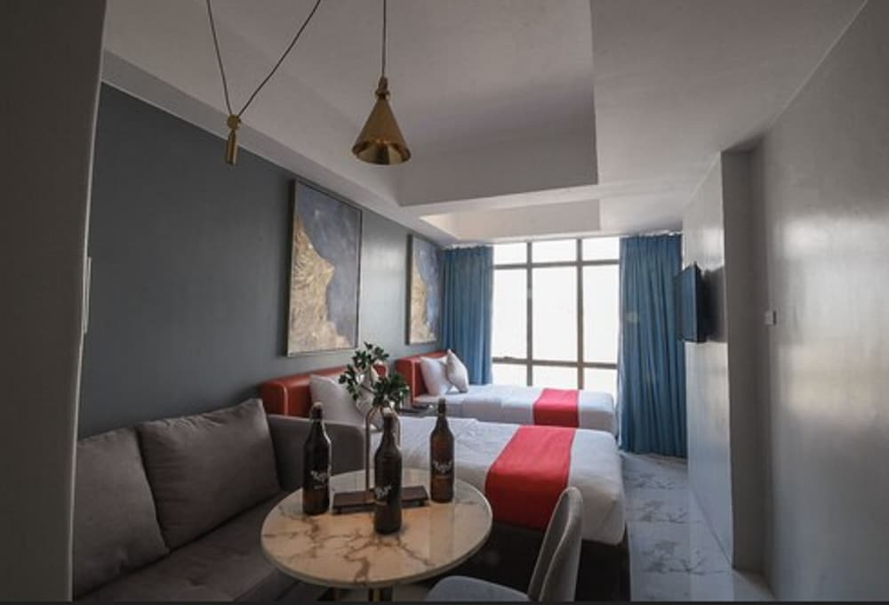 Pacific Skyloft Hotel 44/66