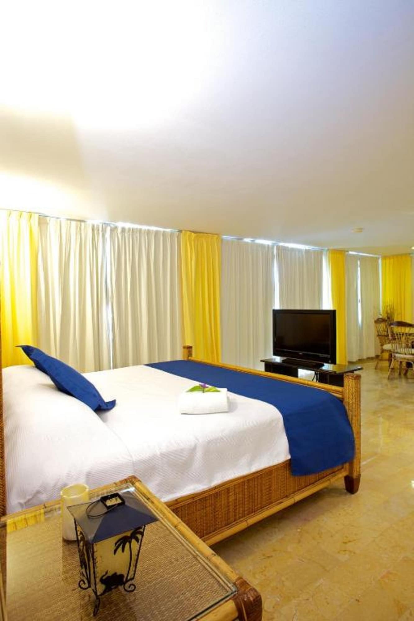 Comfort, King Bed