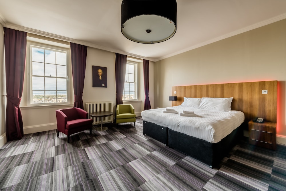The Place Hotel 31/69