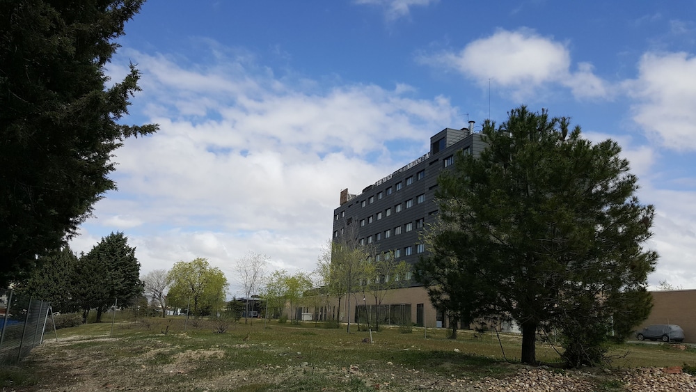 Mercader Hotel 2/50