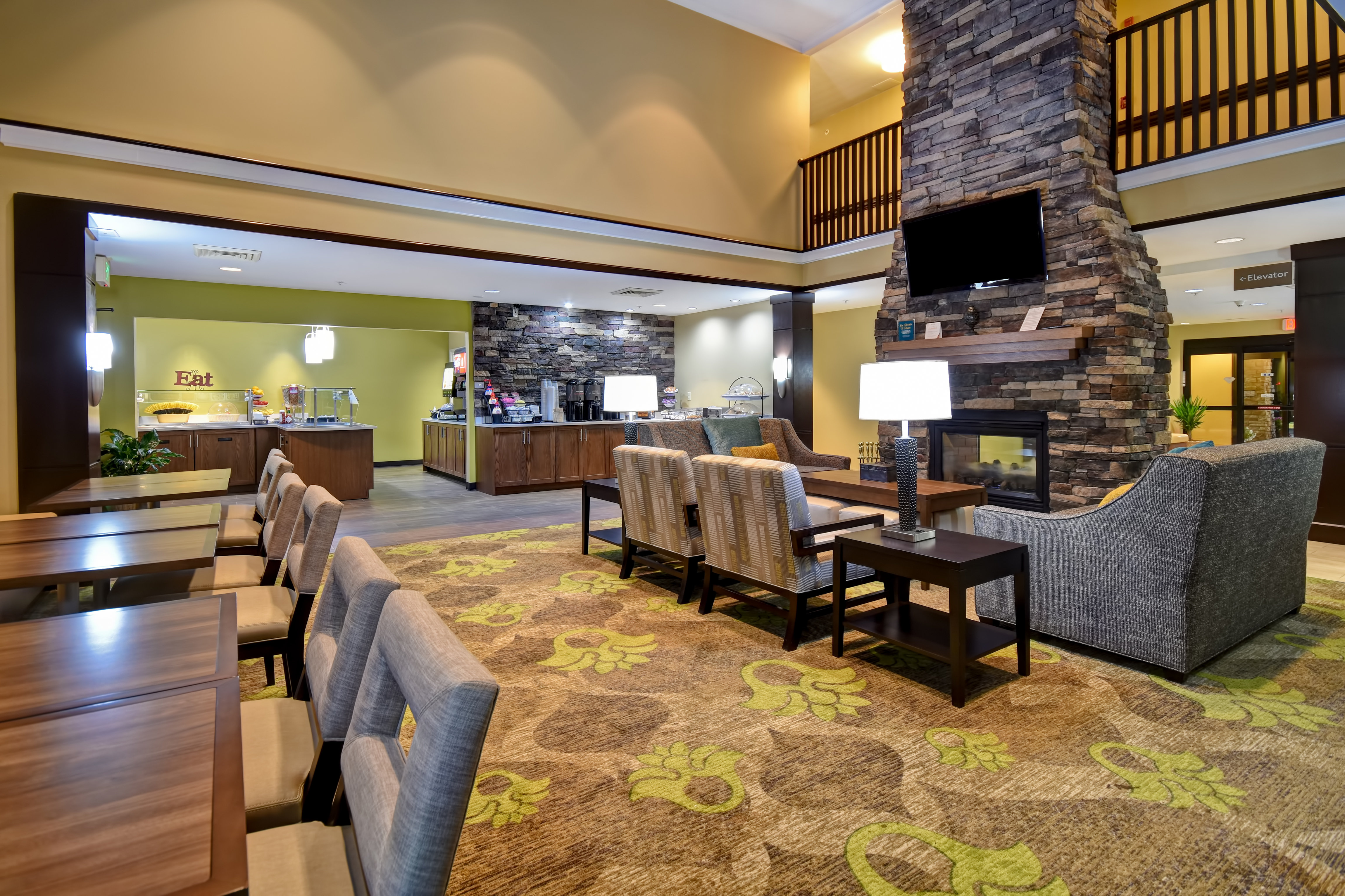 Staybridge Suites Grand Rapids-Kentwood 33/58