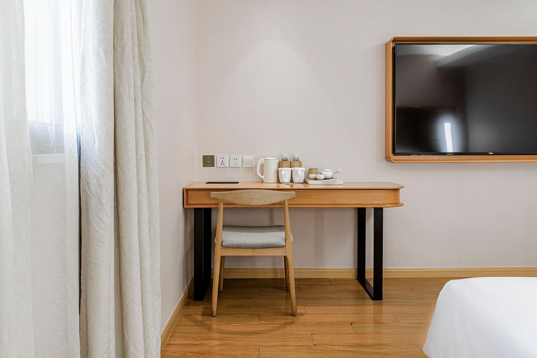 Ji Hotel (Shanghai Railway Station Tianmu West Road) 39/41