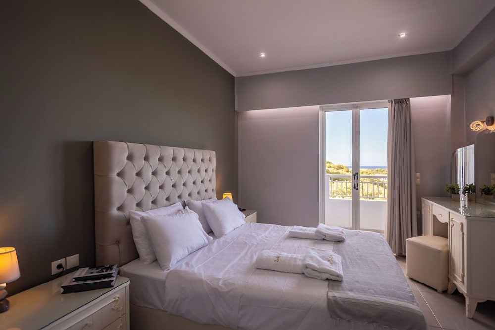 Zante Pantheon Hotel 33/67