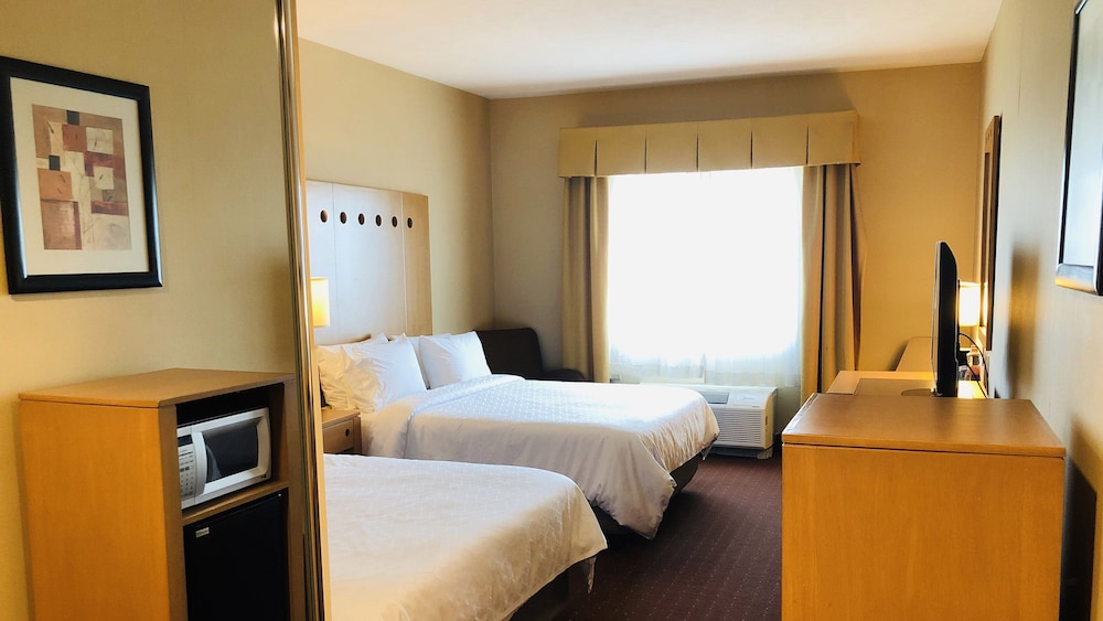 Holiday Inn Express Saltillo Zona Aeropuerto 12/40