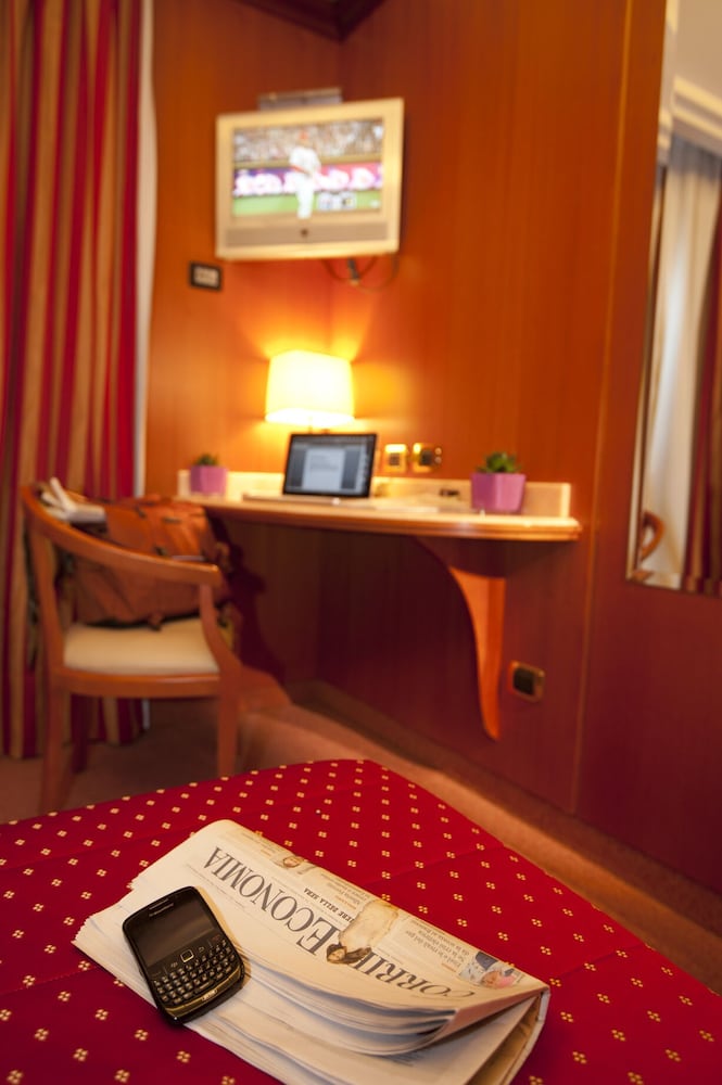 AS Hotel Limbiate Fiera 47/80