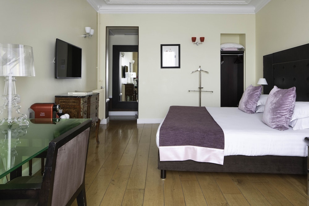 Le 123 Elysees Astotel 16/50