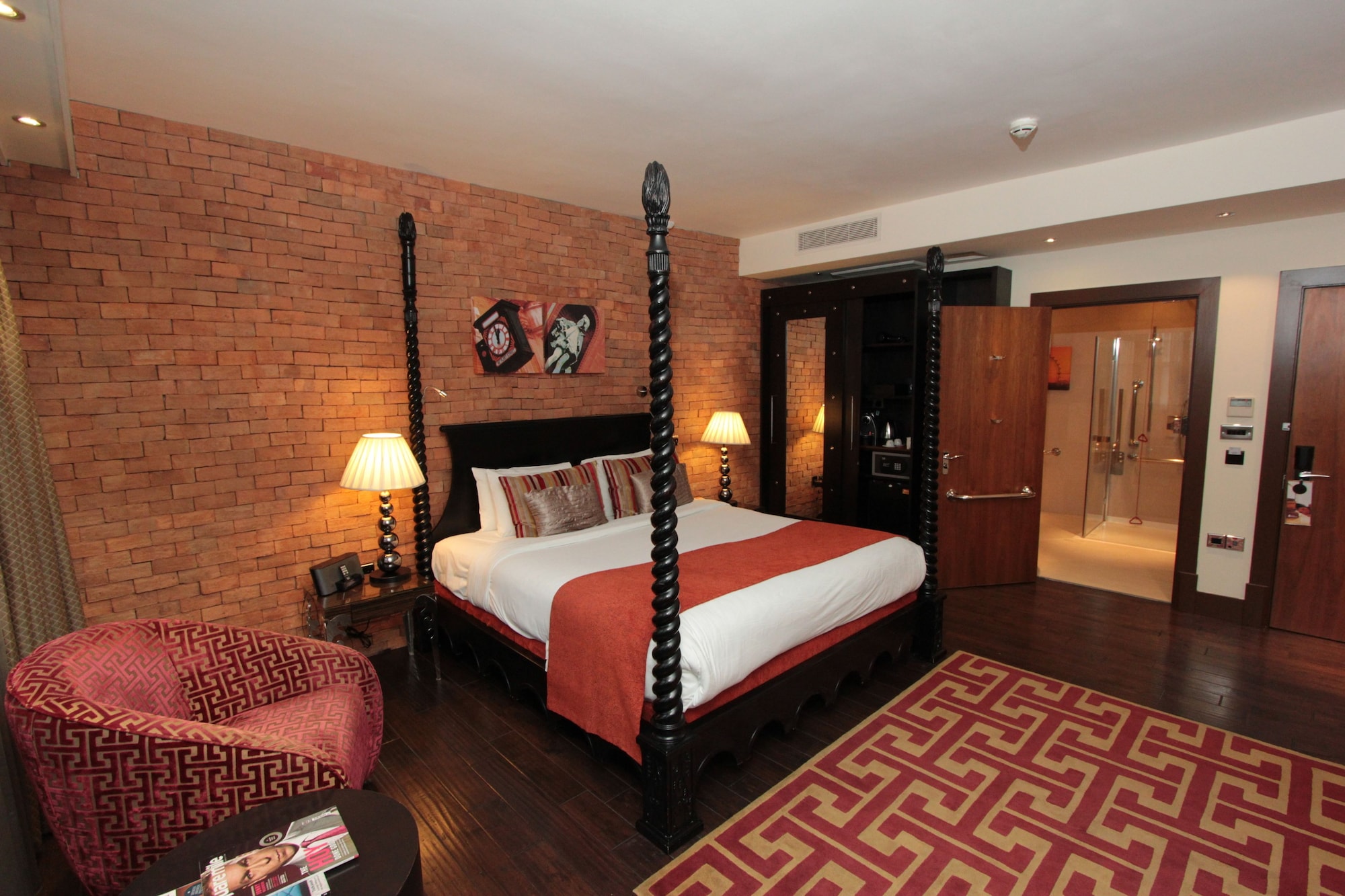 Standard, King Bed, Accessible