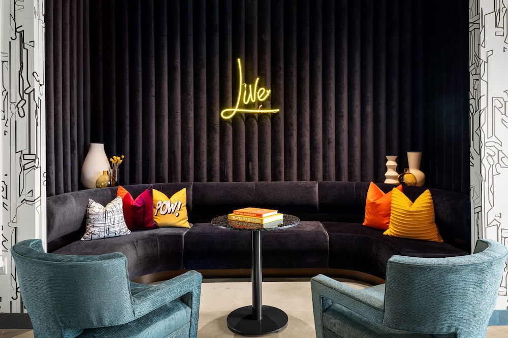 Aloft Orlando Lake Nona 13/49