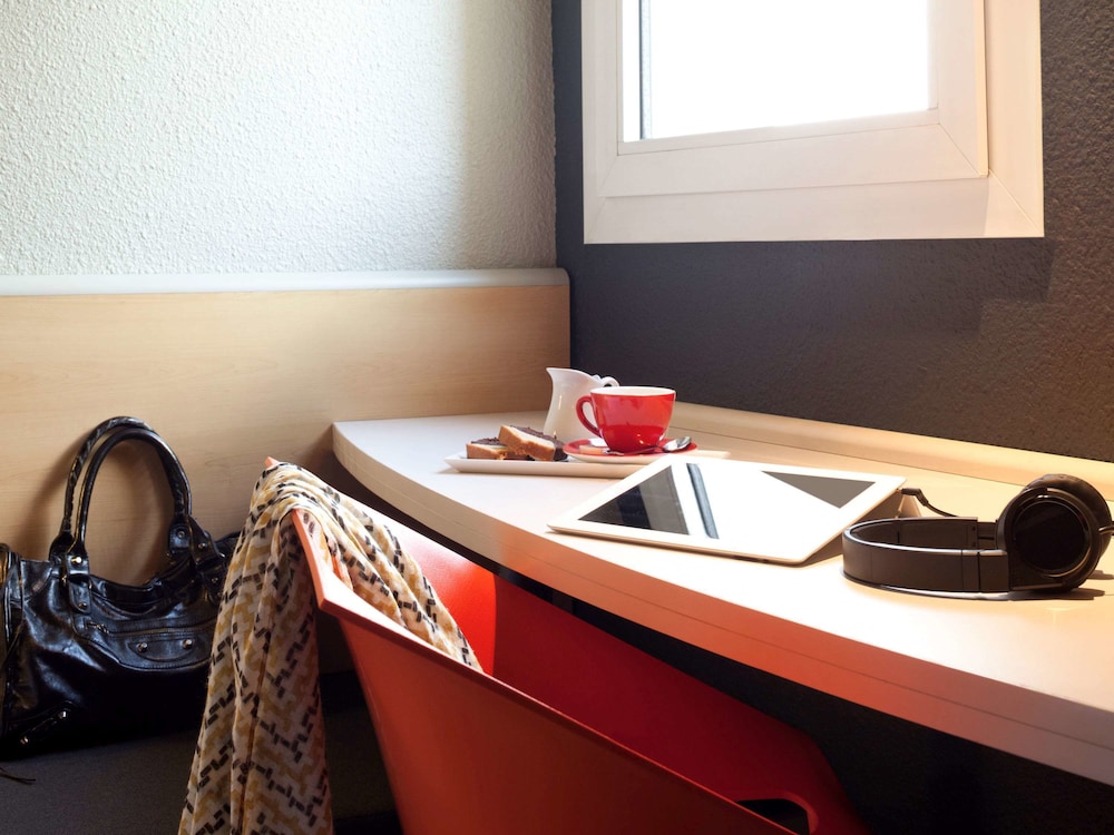 Ibis Pau Lescar 43/50