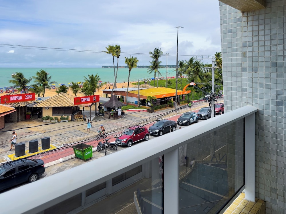 Laguna Praia Hotel 65/72