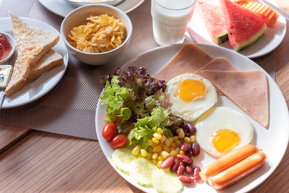 Nonthaburi Palace Hotel 47/66