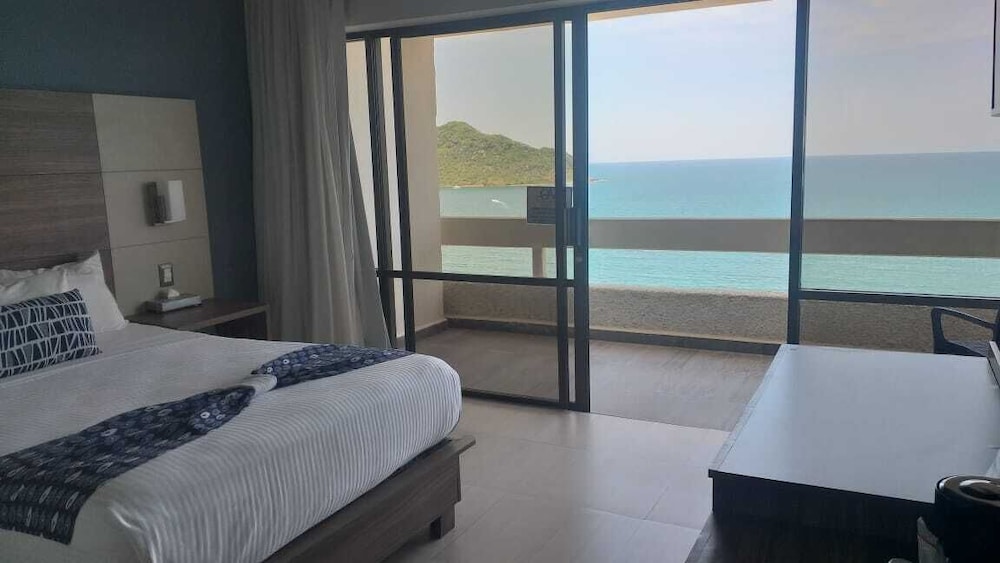 Ocean View Beach Hotel 19/51