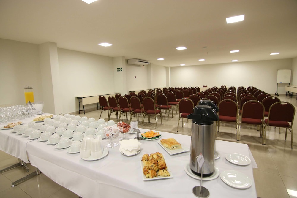 Lagoon Prime Hotel (ex DH Hotel Airport Lagoa Santa) 24/36