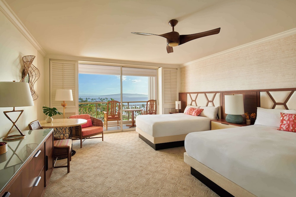 Club, Napua, 2 Queen Beds, Ocean View, Accessible