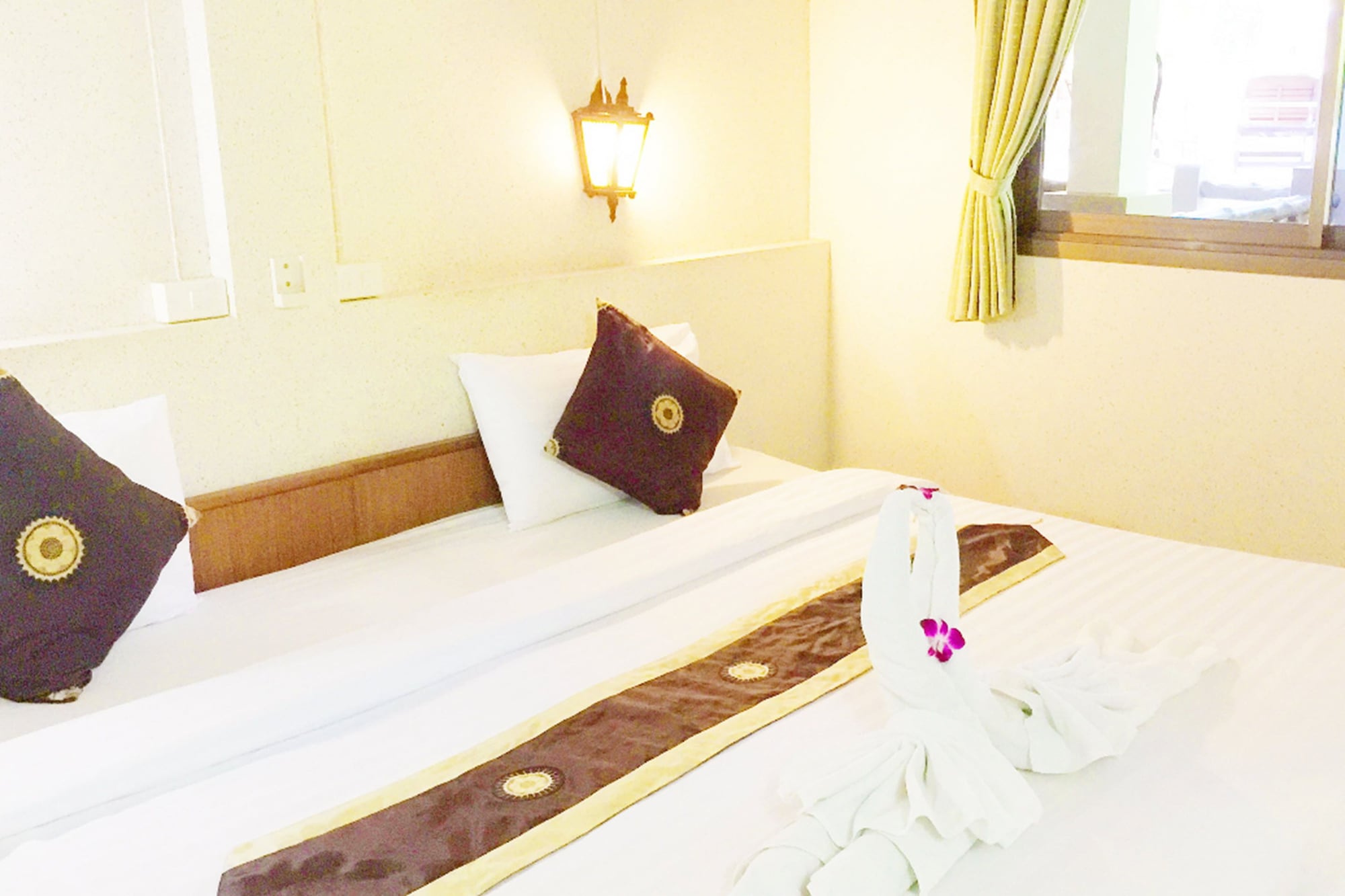 STANDARD, DOUBLE BED, POOL SIDE
