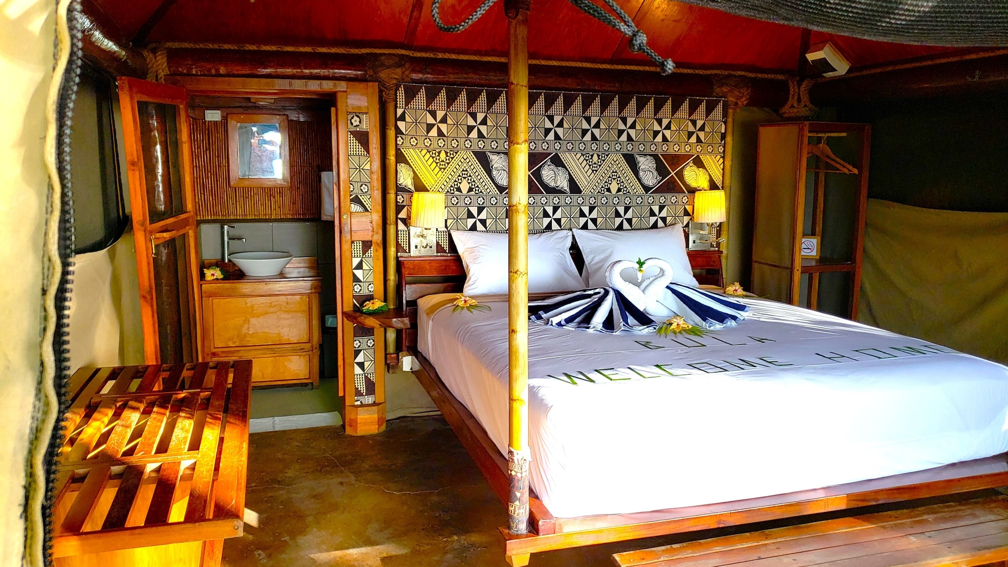 Bure, Queen Bed, Beach Front