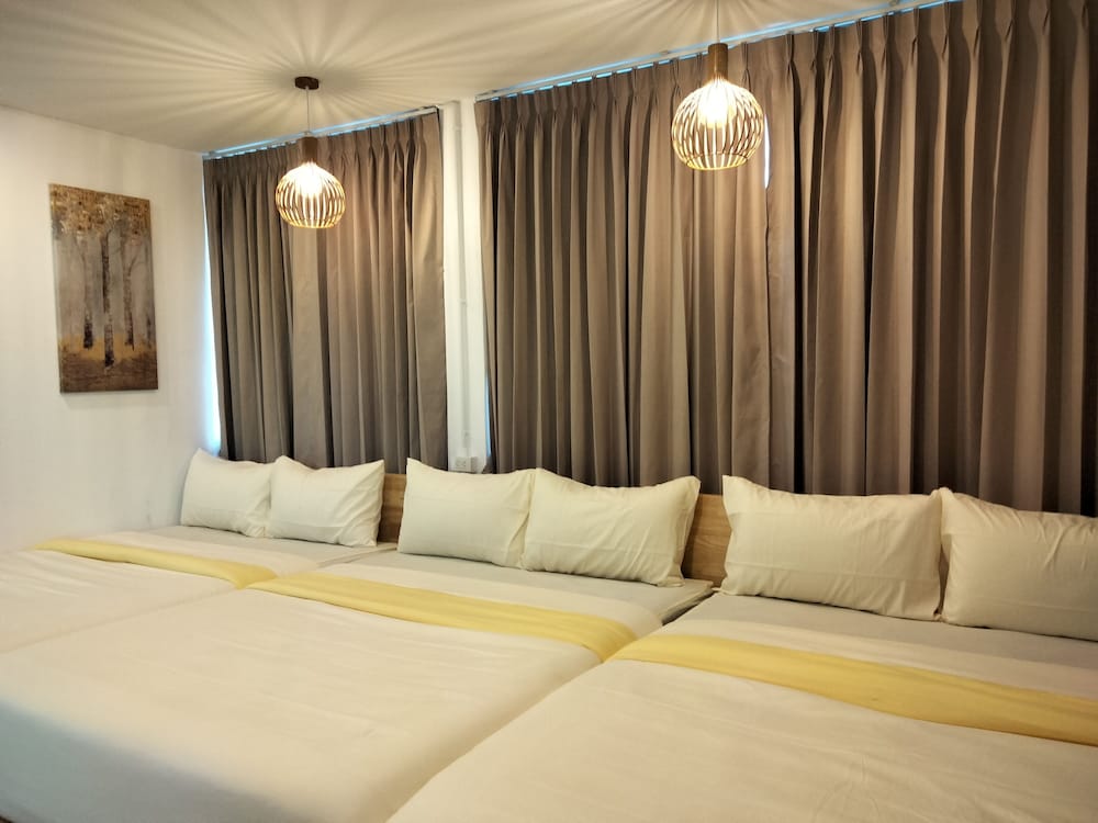 Koh Larn Riviera 32/50