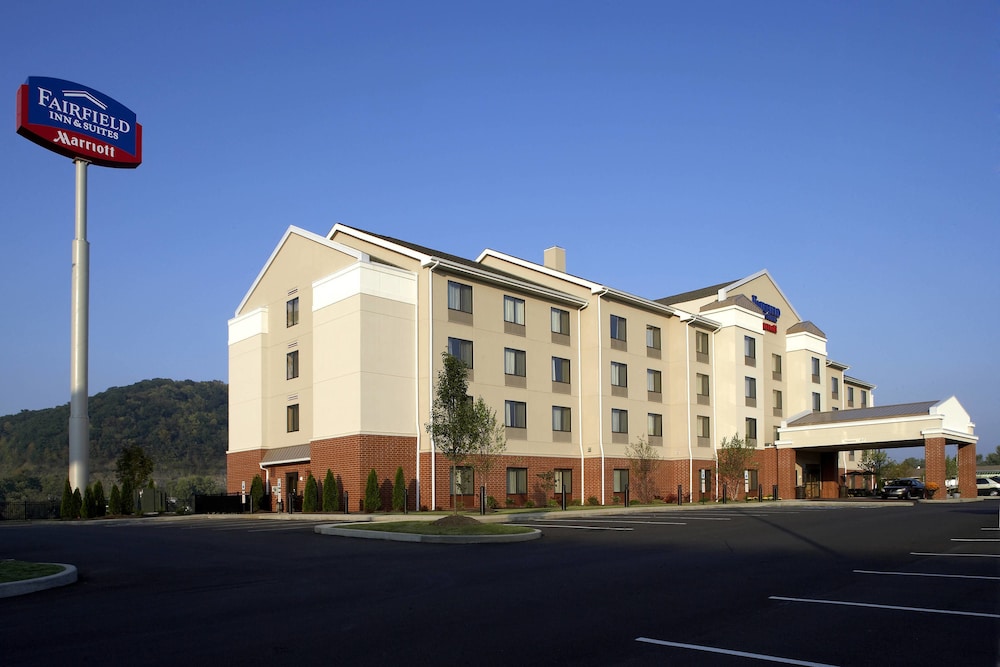 Fairfield Inn Suites By Marriott Pittsburgh Neville Island 1/17