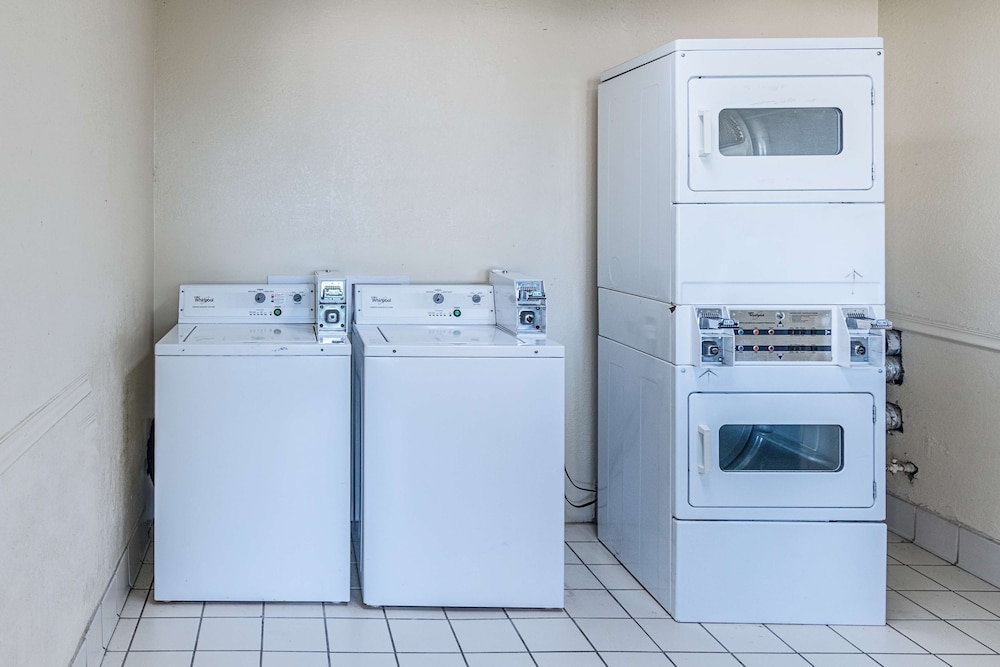 Motel6 Lancaster, TX - DeSoto - Lancaster 12/50