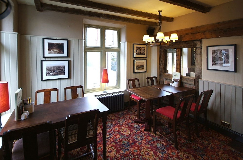 Premier Inn Alderley Edge 18/36